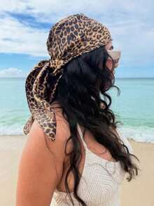 1PC Women's Leopard Print Animal Print Square Scarf Elegant Scarf Bandana Women's Satin Scarf Hair Accessory 90 * 90cm - 豹紋 - 查看 8