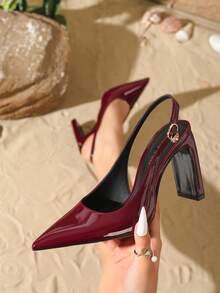 On feet& in love 女士时尚优雅尖头粗跟后带百搭平底鞋，适合搭配连衣裙，酒红色鞋跟 - 深酒紅 - 查看 2