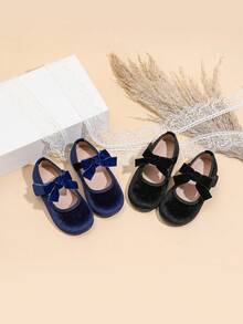 Beautiful Velvet Bow Daily Wear Baby Girl Shoes, Suitable For Autumn/Winter - Black - View 6