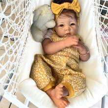 Muñeca Reborn Luca de 20 pulgadas, hecha a mano con vinilo realista, ojos abiertos, Body de tela, cabello implantado, juguete de colección y compañía, regalo de cumpleaños o Navidad (incluye chupete, biberón y pañal de estilo/color aleatorio) - Amarillo - Ver 5