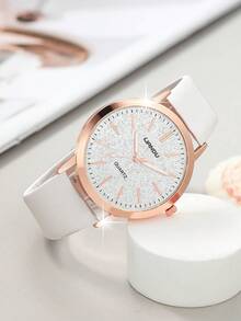 母亲节女士手表套装，一套包含时尚精致圆形石英表、心形吊坠项链、耳环、戒指和手链。这款首饰套装适合日常佩戴、生日礼物、开学季、感恩节和浪漫场合，是最佳选择（不含礼盒）。 - 白色 - 查看 6