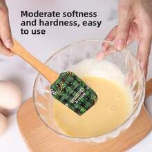 New Christmas Tree Silicone Scraper With Wooden Handle, Cream Spatula, Christmas Scraper, Butter Mixer, Baking Scraper Tool - Multicolor - View 3