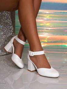 Women's Round Toe Hollow Out Chunky Heel Pumps - White - View 2