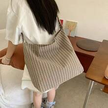 Korean-Inspired Crossbody Checked Bag, New For Fall/Winter. Ballet-Inspired One-Shoulder Bag With A Croissant Design. Large Capacity Backpack, Shoulder Bag, Handbag, Tote Bag, Large Capacity Shoulder Bag, Women's Bag, Shoulder Bag, Crossbody Tote Bag, Large Bag, Shoulder Bag - FF - View 3