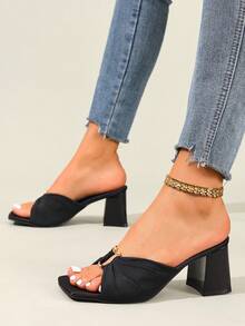 Square Toe Thin Heel Fashionable Peep-Toe Sandals, Sexy Open Toe Bowknot Women's High Heel Sandals - Black - View 6