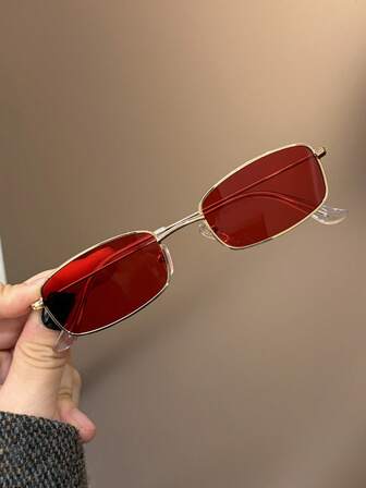 1 buc. Ochelari de soare retro dreptunghiulari de înaltă calitate, cu ramă metalică aurie, lentile roșii, la modă pentru copii, potriviți pentru adolescenți, pentru petreceri de sărbători, călătorii în aer liber, vacanțe la plajă, recuzită pentru fotografie și purtare zilnică