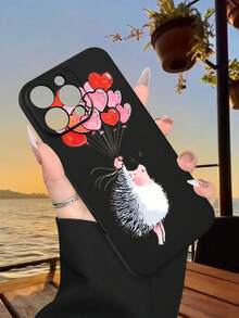 1PC Funda de teléfono TPU con diseño de erizo sosteniendo globos en forma de corazón, estilo tierno y romántico, combinación de ternura y celebración, protección para lente, resistente a caídas, textura mate suave, ideal para mujeres, amantes de los animales y personas que buscan un toque dulce, regalo especial, compatible con iPhone16/15/14/13/12/11/XS/XR/X/PLUS/PRO/PROMAX, compatible con Galaxy A21/A24/A25/A32/A34/A35/A54/A55, Galaxy S20/S21/S22/S23/S24 Ultra, agarre cómodo, regalo de temporada para amigos, novia, novio, familia - Negro - Ver 3