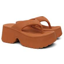Women's Heeled Flip-Flops: Style And Modernity - 駝色 - 查看 3