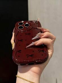 Bowknot Painted Cartoon Cute Bear Painted Flat Printing Cream Burgundy Wavy Edge Painted Soft Shell Suitable For IP17/IP17PROMAX/Iphone16//Iphone16pro/Iphone16promax/Iphone15/ XR /7p8p/P12promax/P13promax/P14PROMAX /P13/P14/P11/P12/P14 Women Soft Anti-Fall XS/S/XSMAX/78GES2/ Cute Fashion Thick Phone Case Cover
