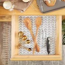 DII - Colección de revestimientos para Nevera y estantes no Adhesivos, Corte para Ajustar, Lavable aáquina, 12 x 20 Pulgadas, Espiga Gris, 2 Piezas - Arenque gris - Ver 5