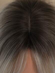 7JHH WIGS Peluca elegante de 24 pulgadas con efecto ombre rubio para mujeres - Moda modesta con cabello largo y con capas, con flequillo y raíces oscuras, fibra sintética resistente al calor y de máquina completa para uso diario y fiestas, regalo del Día de San Valentín, accesorios de peluca