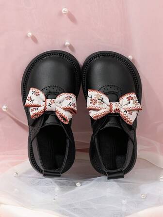2024春秋新款儿童蝴蝶结装饰软底皮鞋，时尚女童平底鞋