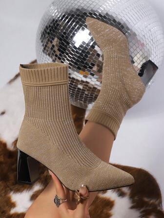 Women's Niche Oversized Versatile Knit Socks, Fashionable Super Thick Heel Short Boots, Suitable For Spring, Autumn And Winter