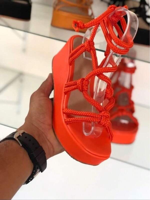 Sandália Feminina Anabela Trançadas Leve Macio Confortavel