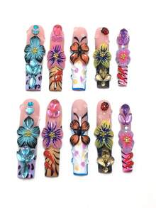 Each Set Includes 10 Pieces Of Handcrafted Y2K Coffin-Style Acrylic Nails, Featuring French Designs Adorned With Rhinestones, Petals, Stripes, And Butterfly Embellishments. Available In Multicolored And Nude Tones, With 3 Sizes To Fit. Perfect For Parties, Balls, And Daily Wear, And Comes With A Nail Art Tool Kit. An Ideal Gift For Women And Girls, Offering Press-On Nails (Worn Nails). - 彩色 - 查看 2