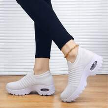 女士针织气垫减震休闲一脚蹬乐福鞋、舞蹈摇动运动鞋