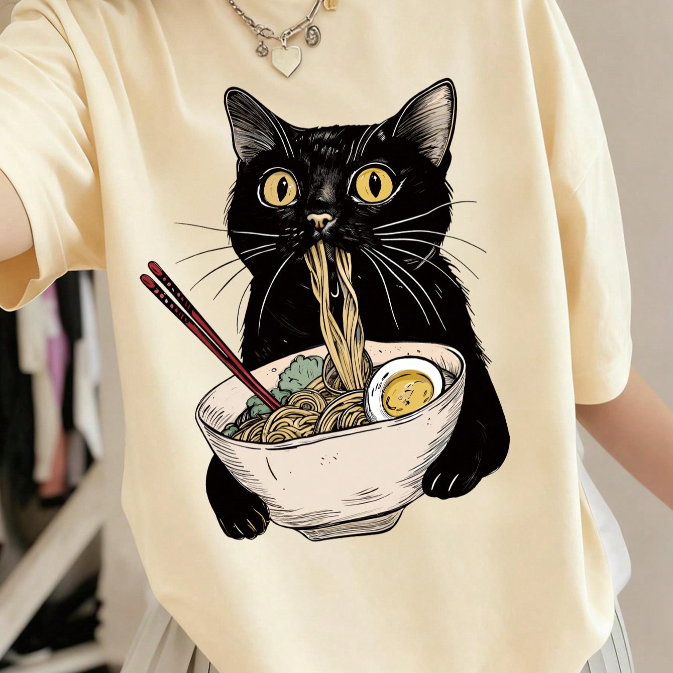 Camiseta holgada estética linda para adolescentes, estampado de gato negro y ramen, top de manga corta holgado, adecuado para compras con amigos, reu