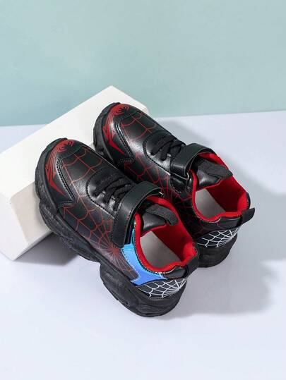 A Pair Of Children's Dynamic And Black And Red Spider Sports Shoes Are Suitable For Physical Education Classes, Play And Outdoor Activities, Sports, Daily And All-Day Comfortable Wear