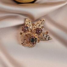 1pc Butterfly Palace Style Zinc Alloy Flower & Butterfly Brooch, Suitable For Women To Wear Casually In Spring, Summer, Autumn And Winter - Gold - View 3
