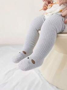 2 Pairs Of Fleece And Thickened Baby Socks. The Fabric Is Fine And Not Irritating To The Skin. The Classic Jacquard Weaving Not Only Makes The Socks More Textured But Also Firmly Locks In Warmth, Keeping The Baby's Little Feet Warm Even In Cold Waves. It Goes Well With All Kinds Of Outfits For Babies, Adding More Cute Details To The Winter Looks Of The Adorable Kids. It Is Suitable For Both Learning To Walk At Home And Taking A Stroll Outside - Multicolor - View 4