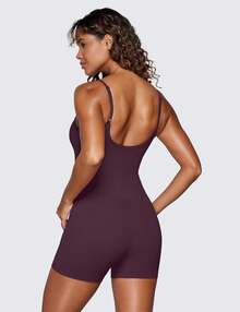 CRZ YOGA Butterluxe Monos Pantalones Cortos Deportivos Bodysuit de Una Pieza para Mujer con Tirantes Ajustables para Entrenamiento - Rojo Profundo - Ver 7