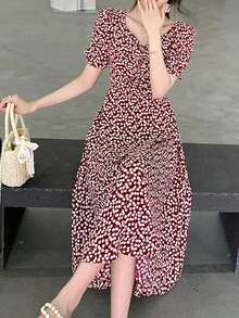 Vestido ajustado de mujer, largo medio, sin espalda, con cordones, mangas abullonadas francesas, cuello cuadrado y estampado floral. - Rojo - Ver 5