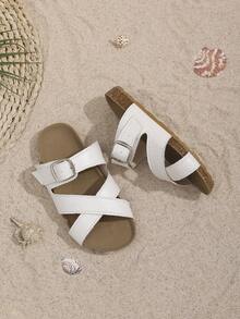 A Pair Of Children's Cross-Buckle Boken Flip-Flops - Black And White Classic Design, Simple, Fashionable, Casual And Comfortable. It's An Excellent Choice For Campus Life, Daily Wear, Beach Play And Park Walk, And Can Be Easily Matched With Various Outfits - White - View 4