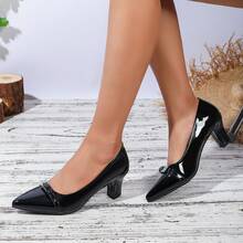 Décolleté con punta affusolata, tacco largo, fibbia con strass in pelle verniciata nera, stile alla moda per l'ufficio e gli spostamenti, suola nera resistente e versatile - nero - Visualizzare 2