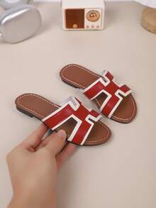 Children's Fashion Slippers, New Summer Hollow-Out Design, Stylish, Comfortable, Lightweight Children Slippers - Red - View 7