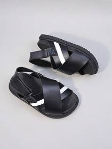 These Boys' Sandals Feature A Color-Block Striped Design, Providing Comfort And Suitability For Walking. The Open-Toe Low-Top Style Includes A Buckle Strap And Flat Sole. These Casual Sandals Are An Ideal Choice For Daily Summer Wear, And Also Suitable For School Or Outdoor Activities. - Black - View 5