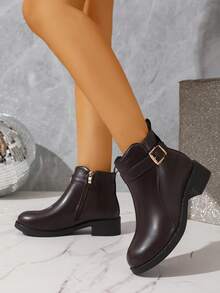 Damskie botki w dużych rozmiarach na jesień/zimę, ze skóry teksturowanej, z metalową klamrą, minimalistyczny design dla eleganckiego wyglądu, zamek błyskawiczny z boku dla łatwego zakładania/zdejmowania, wygodny gruby obcas, ciepła podszewka, klasyczne, ponadczasowe kolory, uniwersalne, do pracy, na wyjścia, eleganckie i klasyczne botki do kostki w stylu brytyjskim
