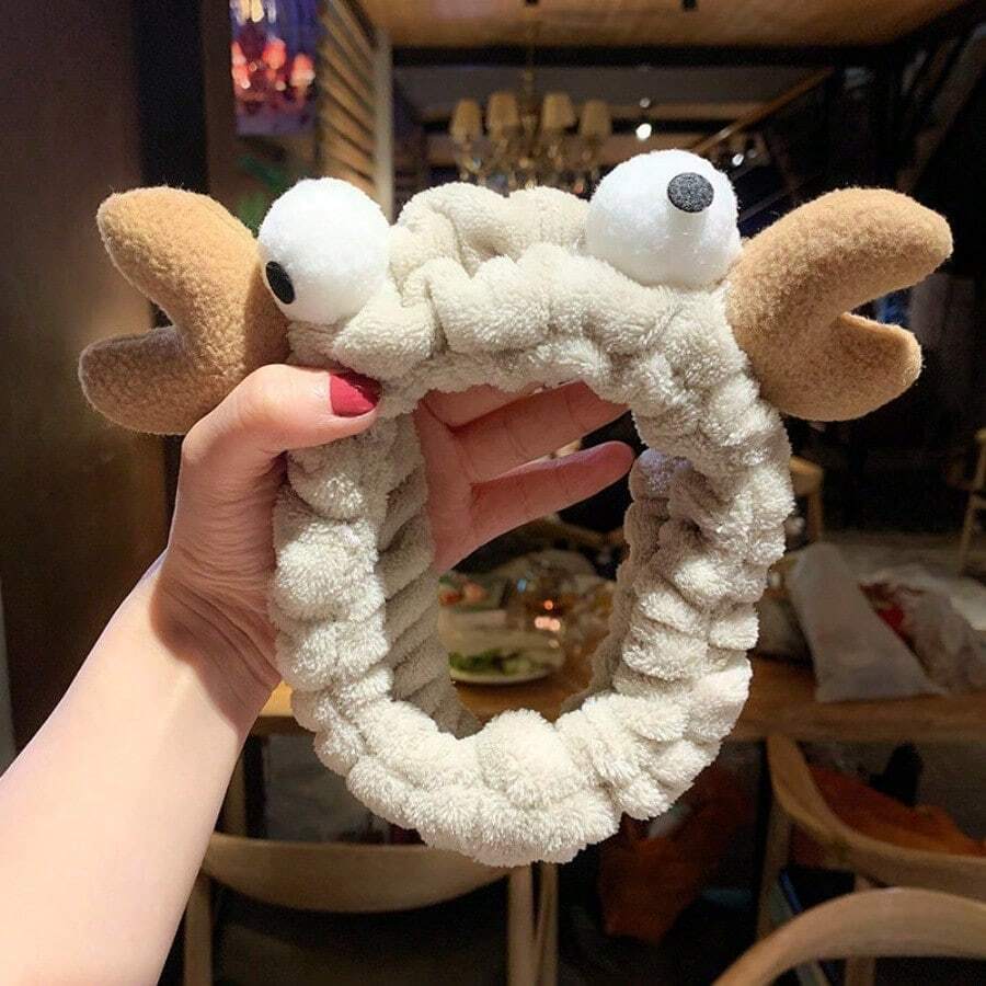 1 Pcs Cute Korean Crab Shaped Headband With Fluffy Fur Bow - Influencer-Favorite Aesthetic Hair Accessory, Premium Look & Skin-Friendly For Women & Girls, Suitable For Face Washing, Skincare, Makeup & Bath, Korean Style Daily Wear, Adorable Animal Hair Accessory For Hair Styling & Gifts - 卡其色 - 查看 1