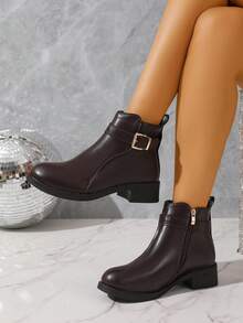 Damskie botki w dużych rozmiarach na jesień/zimę, ze skóry teksturowanej, z metalową klamrą, minimalistyczny design dla eleganckiego wyglądu, zamek błyskawiczny z boku dla łatwego zakładania/zdejmowania, wygodny gruby obcas, ciepła podszewka, klasyczne, ponadczasowe kolory, uniwersalne, do pracy, na wyjścia, eleganckie i klasyczne botki do kostki w stylu brytyjskim
