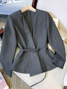 Damen elegante einfarbige Bluse mit Tasche, Gürtel und Knöpfen vorne für das Büro - Grau - Übersicht 4