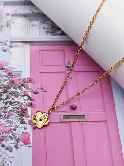 1pc 18K Gold Plated Stainless Steel 5-Leaf Flower Necklace, Elegant Clavicle Chain