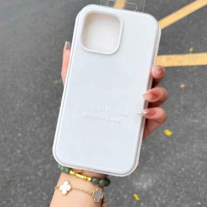 Capinha de Silicone Aveludada  Toque Suave e Proteção Premium