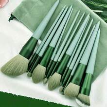 专业13件套柔软化妆刷套装，附赠柔软收纳袋。适用于粉底、遮瑕、眼影、腮红等。是圣诞节或新年礼物、旅行必备、情人节礼物、经济实惠的旅行化妆刷套装、送给女性的礼物、化妆师的礼物、专业全套化妆工具的理想之选。 - 綠色 - 查看 3