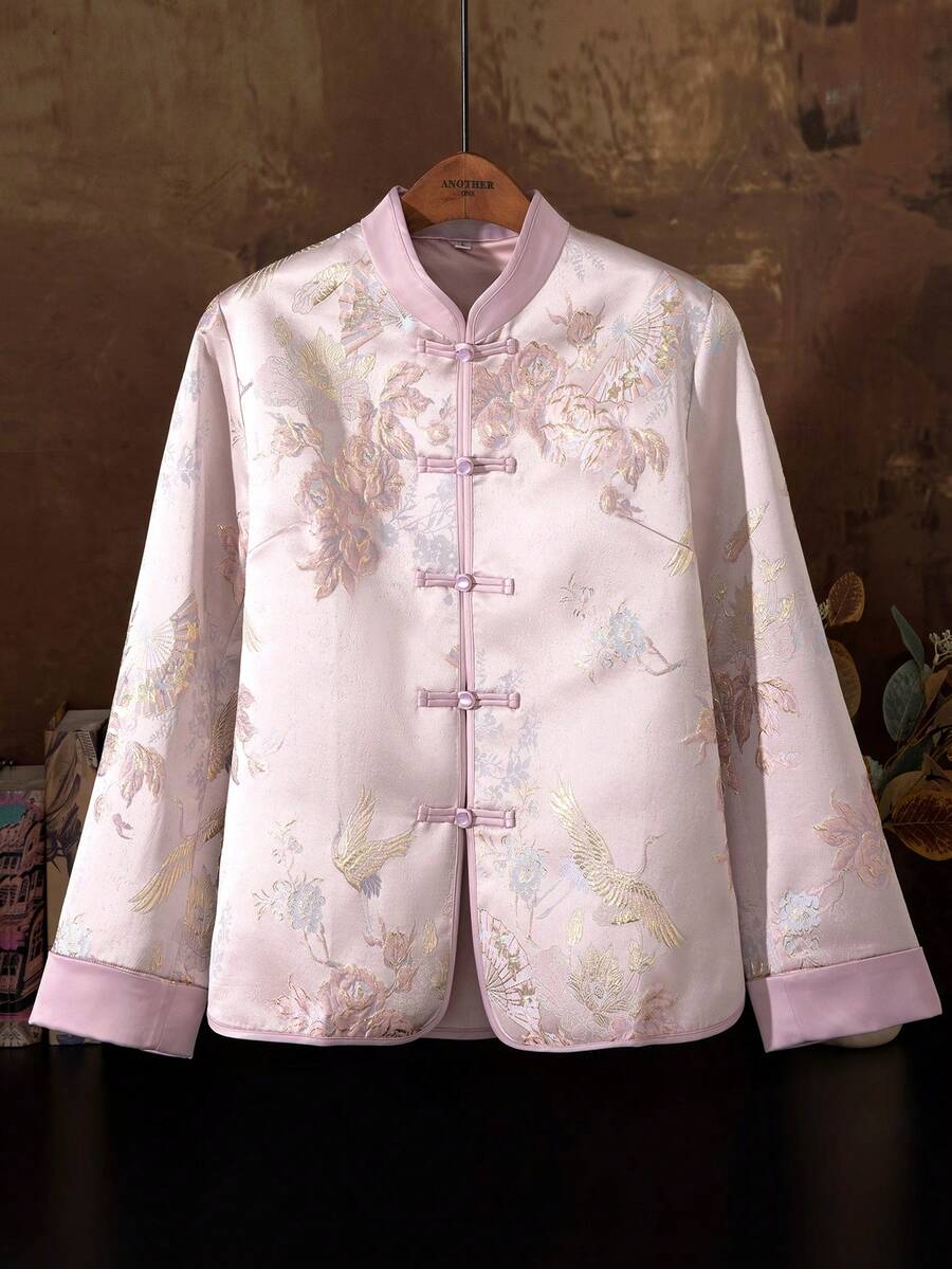 This Exquisite Pink Stand-Collar Cardigan Features A Delicate Oil Painting-Style Floral And Butterfly Pattern. It's A Stylish, Modern Chinese-Style Long-Sleeved Stand-Collar Tang Suit-Inspired Top For Women, With A Thin Lining, Classic Chinese Knot Buttons, And A Simple Slit Design. Suitable For Spring, Autumn, And Winter, It's Also Perfect For Christmas Eve, Christmas Day, Chinese New Year, New Year's Day, And Other Festive Occasions. Ideal For Everyday Wear, Casual Occasions, Gift-Giving, And Any Other Occasion. - 粉色 - 查看 1