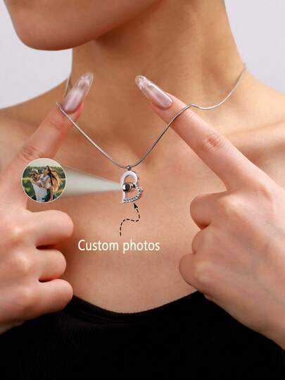 1PC Customized Stainless Steel Women Projection Necklace, Personalized Projection Photo Necklace, Mother's Day Gift,Rhinestone-Encrusted Necklace For Women, Customized Collarbones Chain Necklace For Girlfriend, Customized Photo Projection Jewelry For Anniversaries, For Birthdays, For Graduation, For Prom
