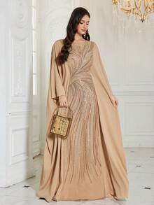 UNITHORSE 女款【随机剪裁】圆领蝙蝠袖长裙新款奢华高端优雅亮片蕾丝拼布哑光缎面女式长袍连衣裙 - 香檳色 - 查看 1