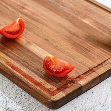A Wooden Cutting Board, Specifically Designed For Chefs, Suitable For Cutting Meat, Cheese, Bread, Vegetables, And Fruits. It Is Also Used As A Cutting Board For Family Dormitories, Kitchen Tools, And Gifts For Mothers