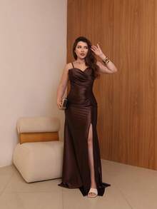 Long Black Satin Party Dress With Slit, Perfect For Graduation, Wedding, Bridesmaid, Cocktail Party, Elegant. - 鏽棕色 - 查看 1