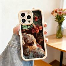 Cubierta de teléfono con borde negro diseño de gato naranja acostado en cama con flores rojas y estampado floral para uso diario y decoración elegante - Blanco - Ver 2