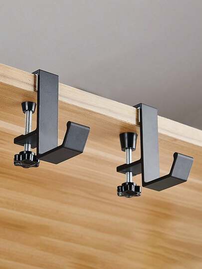 1个可调节挂钩，承重力强，经久耐用，用途广泛，安装简便，适用于桌面和桌边，不粘，可拆卸，方便移动。