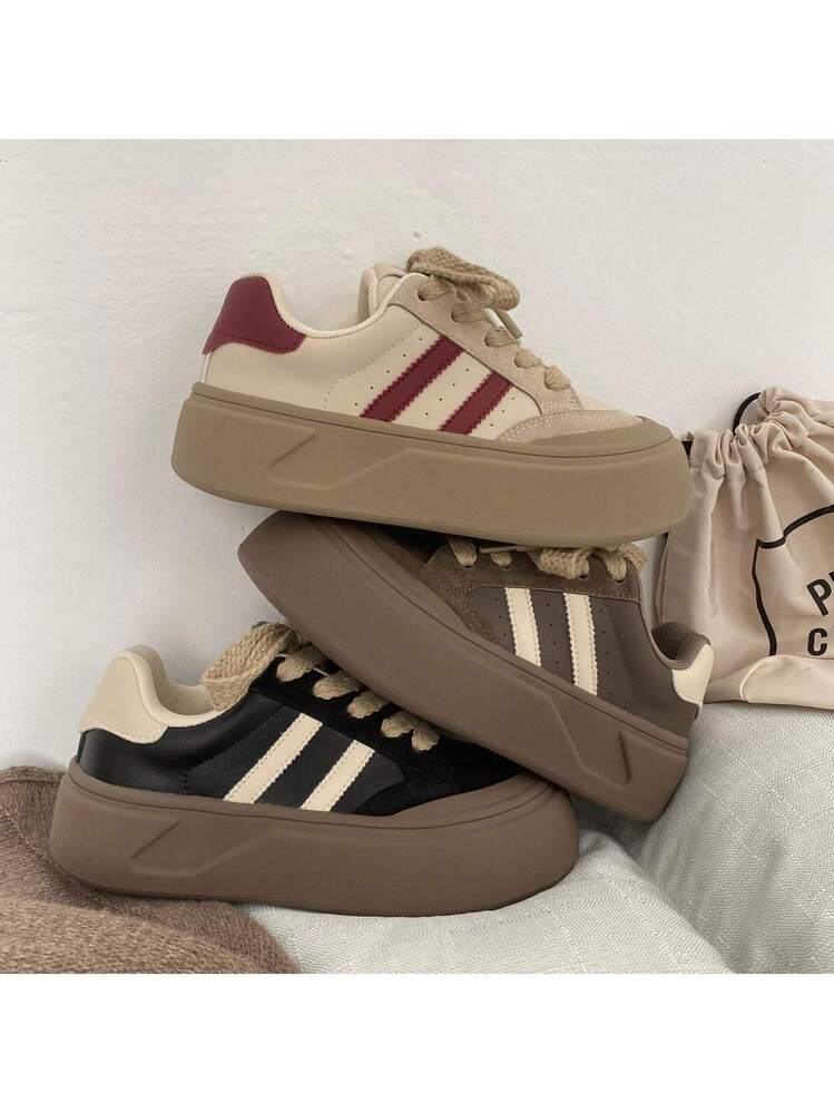 2023年秋の女性用レトロ道徳トレーニングシューズ、カラーマッチング