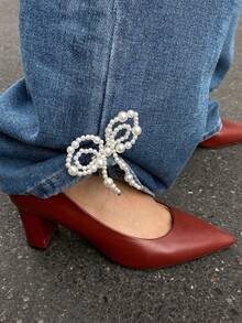 2件套仿珍珠蝴蝶结腿链装饰，时尚金属胸针裤腿配饰，多功能女士胸针别针 - 白色 - 查看 2