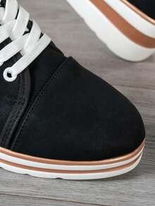Women's Platform Lace-Up Casual Wedge Shoes, Fashion Thick Sole Sneakers, Spring/Autumn - Black - View 7