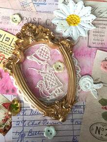 1pc Vintage Gold Tone European Style Embossed Resin Small Photo Frame, Blank Frame, Floral Decor, Scrapbooking, Photography Prop