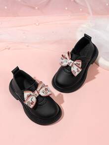 2024 Primavera/Outono Novos Sapatos de Couro com Bottom Macio e Decoração de Laço para Crianças, Sapatilhas Fashionistas para Meninas