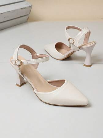 รองเท้าแตะหัวแหลมคู่ใหม่ และรองเท้าเต้นรำแฟชั่น เหมาะสำหรับวัยรุ่นใส่ไปงานบอลและงานปาร์ตี้